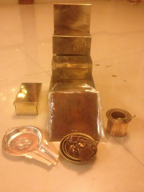 Portable Pooja Peeta with Pooja Items